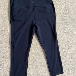 Athleta Capri Leggings